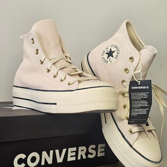 Converse Women's CTAS Lift Suede Hi Tops Size 9 Pale Petal A13823C  NWT - Picture 1 of 8